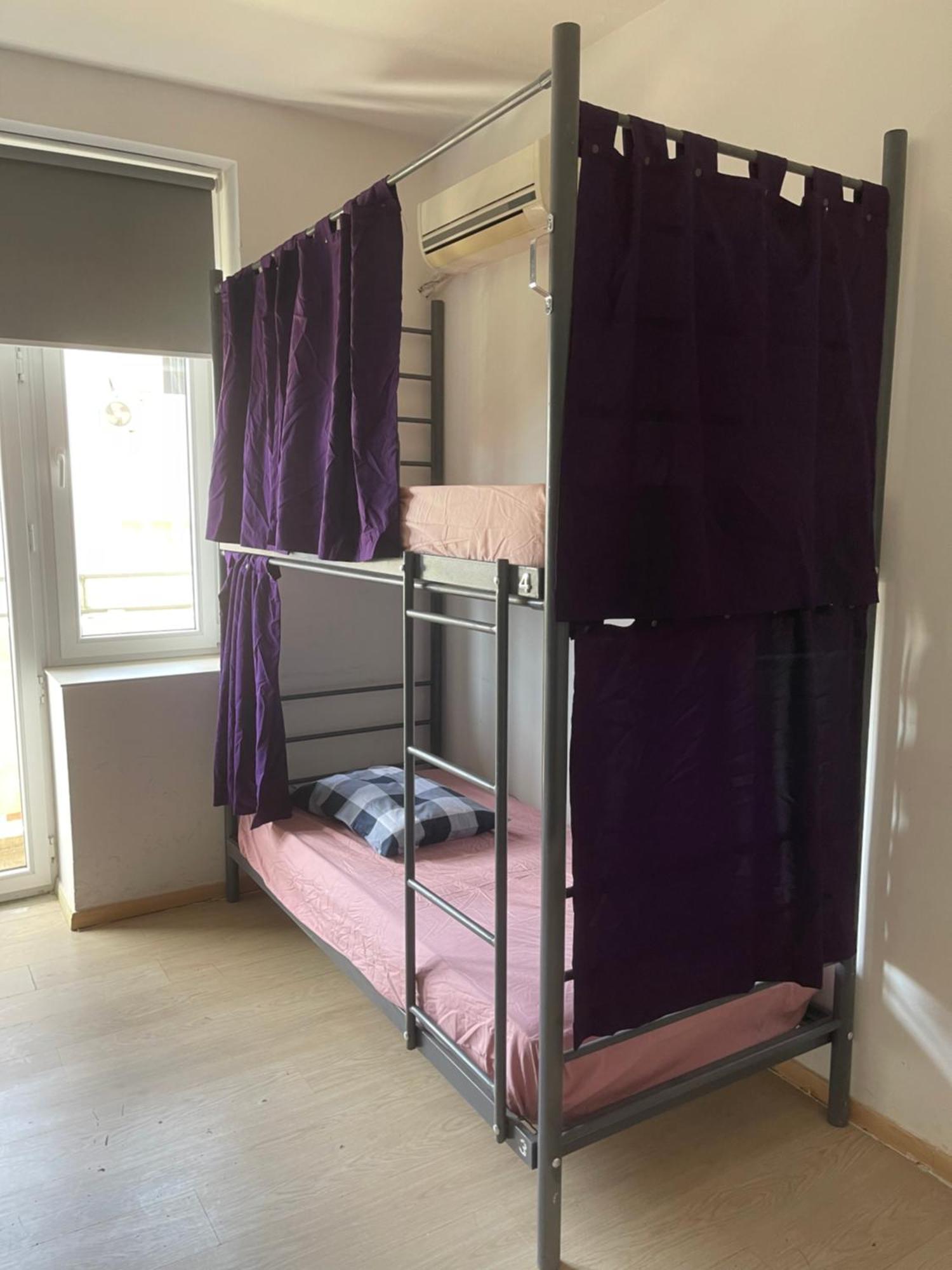 Newborn Comfort Hostel The Biggest Hostel Of Town With Best Location Pristina Eksteriør bilde
